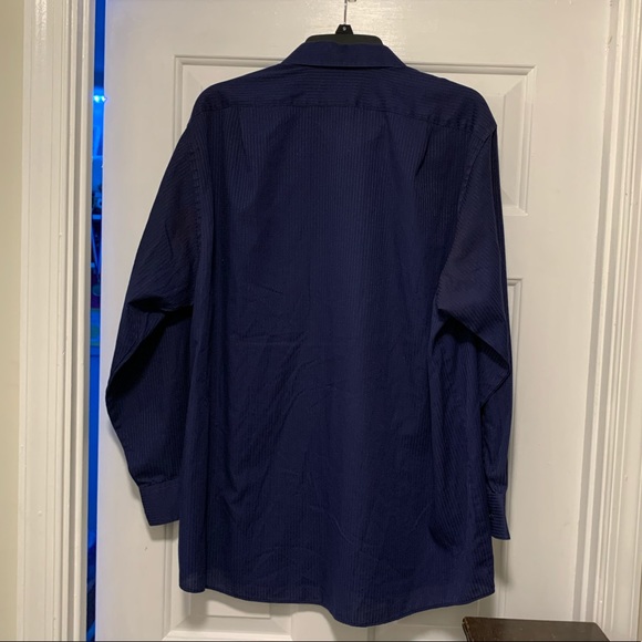 Van Heusen Classic Fit Satin Stripe Dress Shirt - Picture 2 of 4